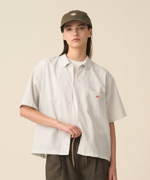 DANTON(ダントン)の「Women's Oxford Short Sleeve Button-Down Shirt(シャツ/ブラウス・レディース・ホワイト/グリーン系その他/ホワイト系その他/ブラック系その他/サックスブルー・34/36/38)」の2枚目の写真