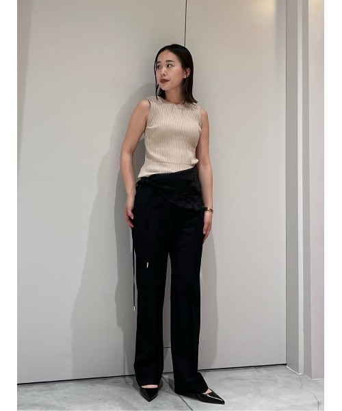ESTNATION(エストネーション)の「ESTNATION / トリアセリネン バックゴムストレートパンツ(スラックス・レディース・ブラック/ホワイト・38/36)」の9枚目の写真