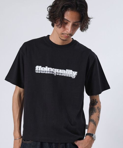 FFEIN(フェイン)の「【FFEIN(フェイン)】立体チェックプリントロゴショート丈Tシャツ/ クルーネック 半袖 刺繍 【短丈】(Tシャツ/カットソー・メンズ・ライトブルー/ホワイト/ブラック/その他1/ネイビー・MEDIUM/SMALL/LARGE)」の18枚目の写真