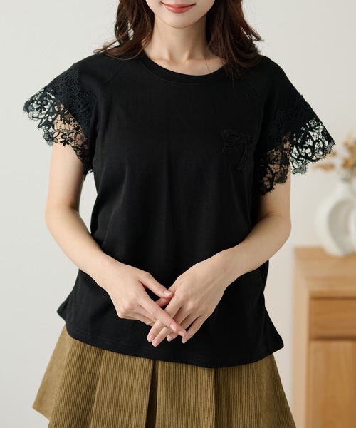 DAYRA(デイラ)の「レース 袖 半袖 ギャザー トップス(Tシャツ/カットソー・レディース・グレー/ホワイト/ブラック・FREE)」の1枚目の写真