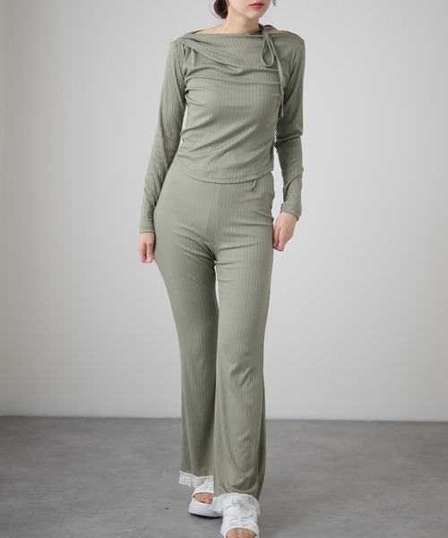 DAYRA(デイラ)の「リボンショルダー アシンメトリー 長袖 リブ トップス(Tシャツ/カットソー・レディース・ブラック/チャコールグレー/グリーン・FREE/S)」の17枚目の写真