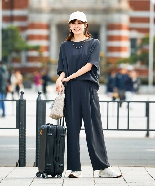 a.v.v(アーヴェヴェ)の「2タックワイドパンツ【セットアップ対応】(その他パンツ・レディース・グレー系その他/チャコールグレー・38/40)」の9枚目の写真