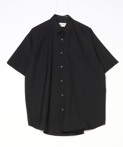 markaware(マーカウェア)の「MARKAWARE(マーカウェア)Organic Wool 2/80 Tropical / Comfort Fit S/S Shirt(シャツ/ブラウス・メンズ・ベージュ/ブラック・3/2)」の2枚目の写真