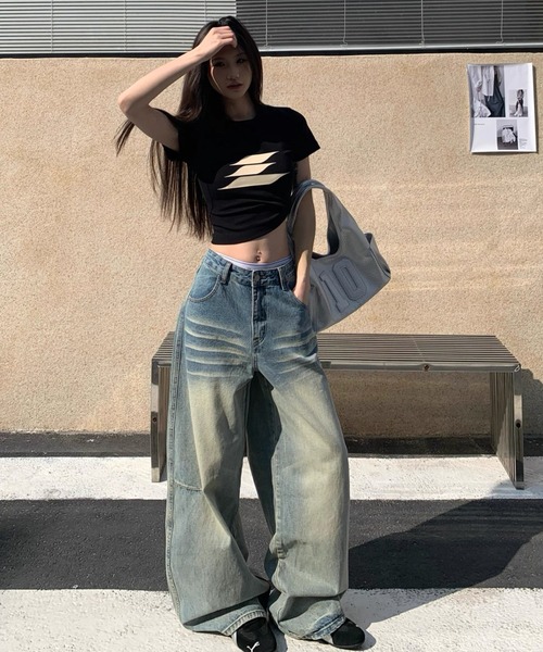 AVYL(アヴィル)の「サイドライン カーブバギーデニムパンツ/ワイドパンツ(デニムパンツ・レディース・サックスブルー・M/S/L)」の9枚目の写真