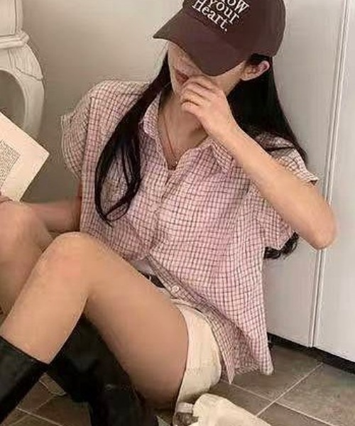 Vipoa(ヴィポア)の「Roll up check shirt(シャツ/ブラウス・レディース・ブルー/アイボリー/ピンク/ホワイト・FREE)」の10枚目の写真