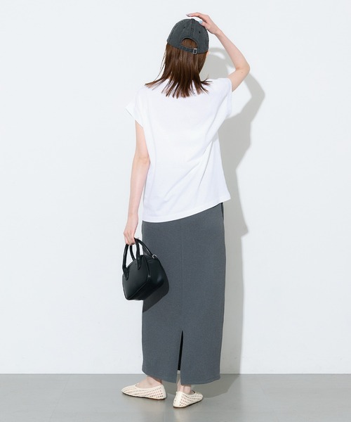 coca(coca)(コカ)の「ピスネームロールアップスリーブTシャツ(Tシャツ/カットソー・レディース・ブラック/ホワイト・L/M/S)」の5枚目の写真