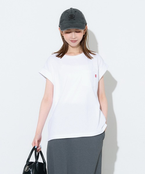 coca(coca)(コカ)の「ピスネームロールアップスリーブTシャツ(Tシャツ/カットソー・レディース・ブラック/ホワイト・L/M/S)」の6枚目の写真