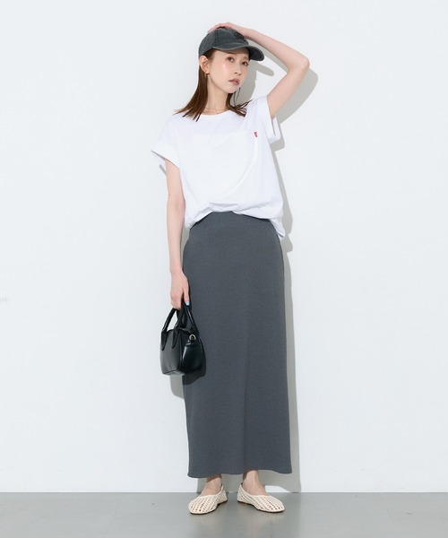 coca(coca)(コカ)の「ピスネームロールアップスリーブTシャツ(Tシャツ/カットソー・レディース・ブラック/ホワイト・L/M/S)」の7枚目の写真