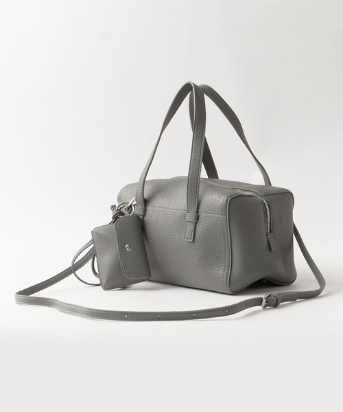 Chick(チック)の「2way Embossed Handbag with Mini Pouch / ミニポーチ付き 2WAY エンボス ハンドバッグ シボ加工 シンプル ベーシック 無地 レディース 秋 秋服 2026年秋冬(ショルダーバッグ・レディース・ブラック/グレー/ブルー/アイボリー・FREE)」の14枚目の写真