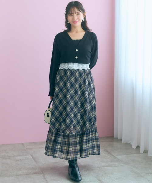 marun(マルン)の「<大きいサイズ>【nanaeさんコラボ】2点セット(カーディガン+ワンピース) marun(ワンピース・レディース・ブラック/ピンクベージュ・5L/4L/3L/LL/L)」の20枚目の写真
