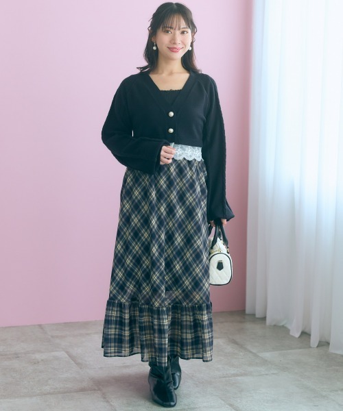 marun(マルン)の「<大きいサイズ>【nanaeさんコラボ】2点セット(カーディガン+ワンピース) marun(ワンピース・レディース・ブラック/ピンクベージュ・5L/4L/3L/LL/L)」の21枚目の写真