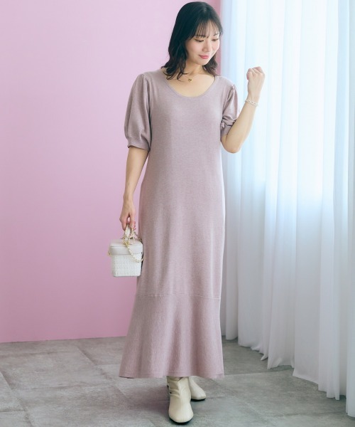 marun(マルン)の「<大きいサイズ>【nanaeさんコラボ】2点セット(カーディガン+ワンピース) marun(ワンピース・レディース・ブラック/ピンクベージュ・5L/4L/3L/LL/L)」の3枚目の写真