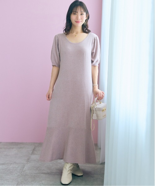 marun(マルン)の「<大きいサイズ>【nanaeさんコラボ】2点セット(カーディガン+ワンピース) marun(ワンピース・レディース・ブラック/ピンクベージュ・5L/4L/3L/LL/L)」の4枚目の写真