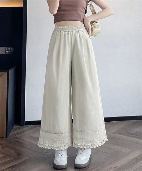 Dream garden(ドリームガーデン)の「裾レース 切り替えフリル上品パンツ(その他パンツ・レディース・ベージュ/ライトブルー/ホワイト/ネイビー・M/S/L)」の11枚目の写真