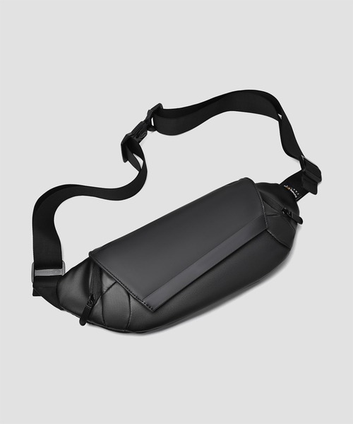 WESTBOY(ウエストボーイ)の「Y2Kフラップポケット ボディショルダーバッグ WO26W2BG08(ショルダーバッグ・メンズ・ブラック・FREE)」の10枚目の写真
