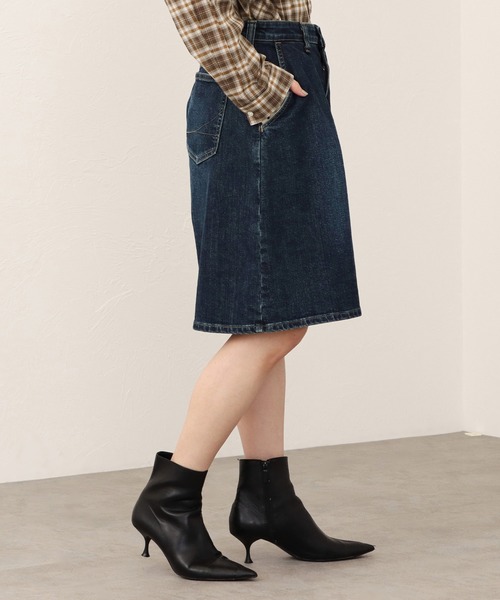 SOMETHING(サムシング)の「SOMETHING フレア デニムジョーツ(デニムパンツ・レディース・ブルー/インディゴブルー・SMALL/LARGE/MEDIUM)」の16枚目の写真
