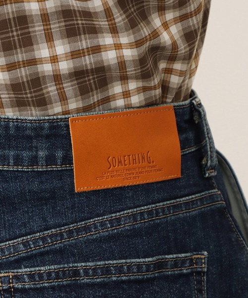 SOMETHING(サムシング)の「SOMETHING フレア デニムジョーツ(デニムパンツ・レディース・ブルー/インディゴブルー・SMALL/LARGE/MEDIUM)」の20枚目の写真