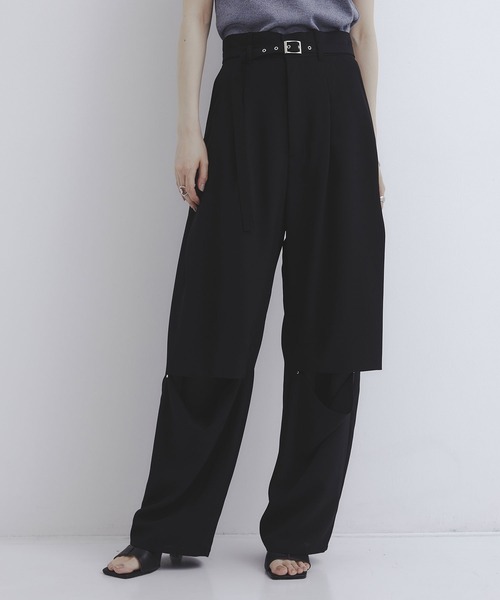 UNITED TOKYO(ユナイテッドトウキョウ)の「【新作】ニーカットドレープバレルパンツ|夏服/オフィスカジュアル/ウォッシャブル/コクーンシルエット/防シワ/通気性(その他パンツ・レディース・ベージュ/ブラック・1/2)」の5枚目の写真