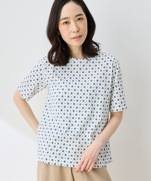 DECOY SINCE 1981(デコイシンスイチキュウハチイチ)の「【ひやさらコットン】総柄プリントTシャツ【綿100%・接触冷感・UVカット】(Tシャツ/カットソー・レディース・オレンジ/イエロー/ネイビー・M/L/LL/3L/4L)」の13枚目の写真