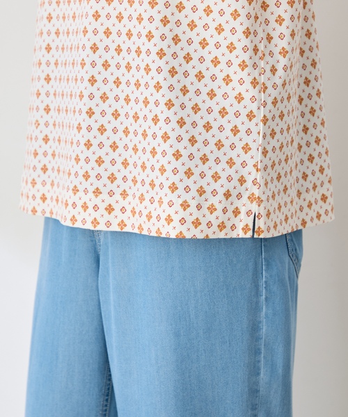 DECOY SINCE 1981(デコイシンスイチキュウハチイチ)の「【ひやさらコットン】総柄プリントTシャツ【綿100%・接触冷感・UVカット】(Tシャツ/カットソー・レディース・オレンジ/イエロー/ネイビー・M/L/LL/3L/4L)」の22枚目の写真
