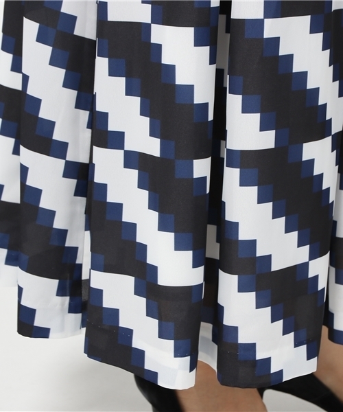 OUTLET（アウトレット）の「【'PalinkA】幾何柄ロング丈Skirt（スカート・レディース・その他1/その他2・38）」の8枚目の写真