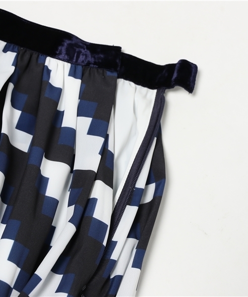 OUTLET（アウトレット）の「【'PalinkA】幾何柄ロング丈Skirt（スカート・レディース・その他1/その他2・38）」の9枚目の写真