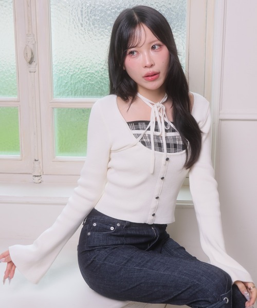 LIPSERVICE(リップサービス)の「バイカラーコルセットニットトップス(Tシャツ/カットソー・レディース・ブラック/グレー/ベージュ/アイボリー・FREE)」の1枚目の写真