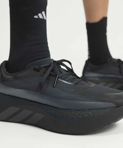 adidas(アディダス)の「ハイパーブースト エッジ ランニング / HYPERBOOST EDGE Running / ランニングシューズ / アディダス adidas(スニーカー・メンズ・ブラック・25.0cm/25.5cm/26.0cm/26.5cm/27.0cm/27.5cm/28.0cm/28.5cm/29.0cm)」の11枚目の写真