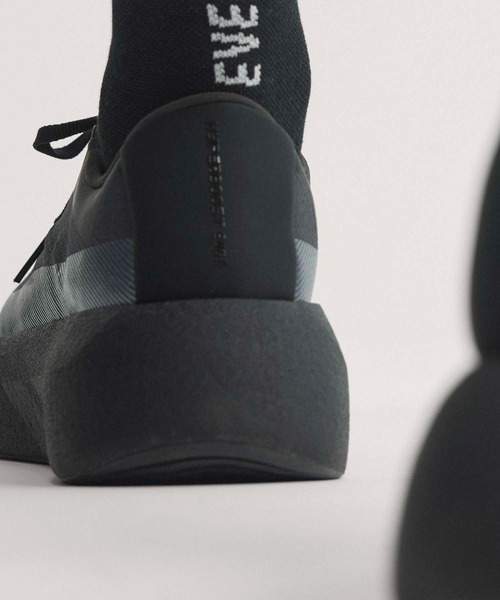 adidas(アディダス)の「ハイパーブースト エッジ ランニング / HYPERBOOST EDGE Running / ランニングシューズ / アディダス adidas(スニーカー・メンズ・ブラック・25.0cm/25.5cm/26.0cm/26.5cm/27.0cm/27.5cm/28.0cm/28.5cm/29.0cm)」の12枚目の写真