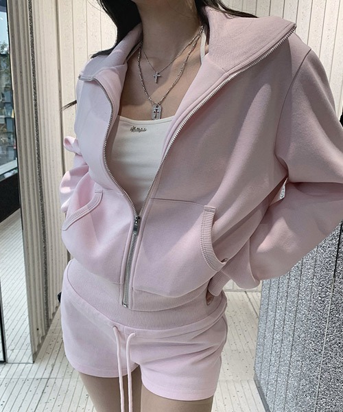 Ressaca(レサーカ)の「バックプリントジップアップスウェット&ショートパンツ セットアップ(セットアップ・レディース・グレー/ピンク・M)」の5枚目の写真