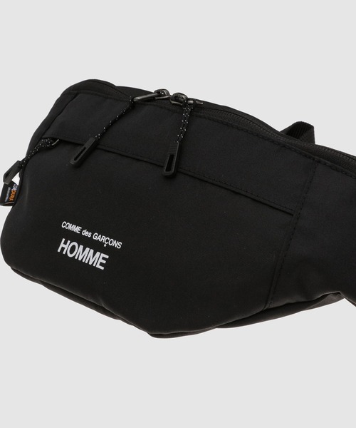 COMME des GARCONS HOMME(コム デ ギャルソン・オム)の「CdG HOMME LOGO WAIST BAG(ボディバッグ/ウエストポーチ・メンズ・ブラック・ONE SIZE)」の3枚目の写真