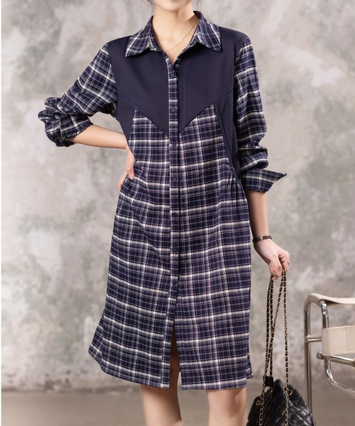 LUCPY(ラクピー)の「異素材切替 チェックシャツワンピース(ワンピース・レディース・ブルー・SMALL/MEDIUM/LARGE)」の1枚目の写真