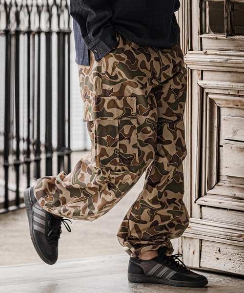 CAMBIO(カンビオ)の「mp15335- Urban Camo Wide Cargo Pants カーゴパンツ(AI-262-07)(カーゴパンツ・メンズ・ブラウン/カーキ/グリーン・S/M/L)」の1枚目の写真
