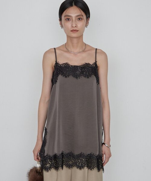 LOUNGEDRESS(ラウンジドレス)の「サテンレースキャミチュニック レイヤード(キャミソール・レディース・チャコールグレー/アイボリー/ベージュ・FREE)」の15枚目の写真