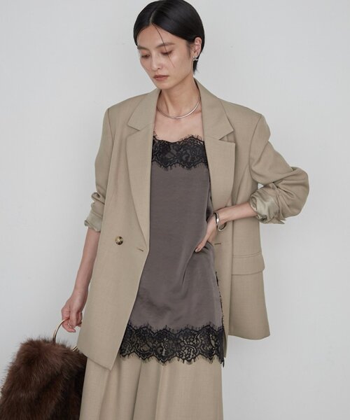 LOUNGEDRESS(ラウンジドレス)の「サテンレースキャミチュニック レイヤード(キャミソール・レディース・チャコールグレー/アイボリー/ベージュ・FREE)」の22枚目の写真