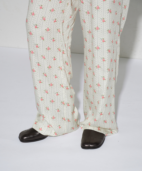 GRISE(グリーズ)の「《/WEB+一部店舗限定》GRISE3cmレザーCURVYショートブーツ(ブーツ・レディース・ブラック/チャコールグレー/ウッド・SMALL/MEDIUM/LARGE/X-LARGE)」の11枚目の写真