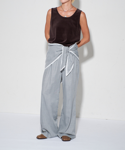 GRISE(グリーズ)の「《/WEB+一部店舗限定》GRISE3cmレザーCURVYショートブーツ(ブーツ・レディース・ブラック/チャコールグレー/ウッド・SMALL/MEDIUM/LARGE/X-LARGE)」の16枚目の写真