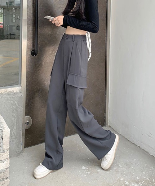 Flugge（フラッジー）の「ストレートカーゴスラックスパンツ（スラックス・レディース・グレー/ブラック・LARGE/MEDIUM）」の3枚目の写真