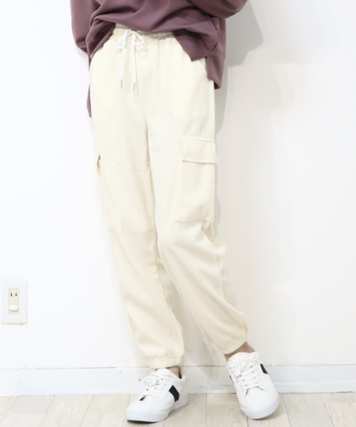 DISKEEN SURE(ディスキーンシュアー)の「ほっこり秋冬におすすめ!ニットコーデュロイ カーゴジョガーパンツ(カーゴパンツ・レディース・オフホワイト/ブラウン/ベージュ/ブラック・FREE)」の10枚目の写真