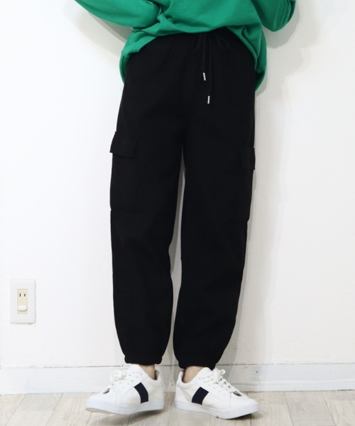 DISKEEN SURE(ディスキーンシュアー)の「ほっこり秋冬におすすめ!ニットコーデュロイ カーゴジョガーパンツ(カーゴパンツ・レディース・オフホワイト/ブラウン/ベージュ/ブラック・FREE)」の13枚目の写真
