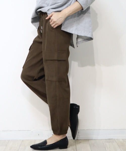 DISKEEN SURE(ディスキーンシュアー)の「ほっこり秋冬におすすめ!ニットコーデュロイ カーゴジョガーパンツ(カーゴパンツ・レディース・オフホワイト/ブラウン/ベージュ/ブラック・FREE)」の18枚目の写真