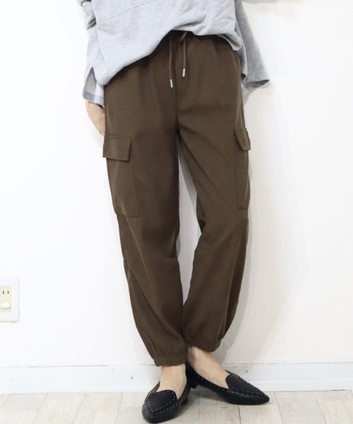 DISKEEN SURE(ディスキーンシュアー)の「ほっこり秋冬におすすめ!ニットコーデュロイ カーゴジョガーパンツ(カーゴパンツ・レディース・オフホワイト/ブラウン/ベージュ/ブラック・FREE)」の19枚目の写真