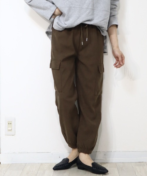 DISKEEN SURE(ディスキーンシュアー)の「ほっこり秋冬におすすめ!ニットコーデュロイ カーゴジョガーパンツ(カーゴパンツ・レディース・オフホワイト/ブラウン/ベージュ/ブラック・FREE)」の21枚目の写真