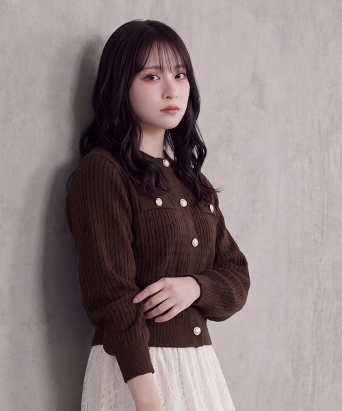 TRUDEA(トルディア)の「スポンディッシュケーブルカーディガン(カーディガン/ボレロ・レディース・ネイビー/ブラウン/ワイン・MEDIUM)」の4枚目の写真