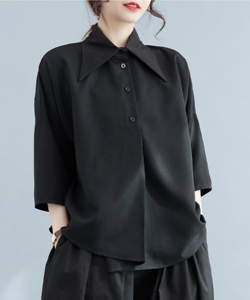 ReRe(リリ)の「ビッグカラーアシンメトリー半袖シャツブラウス(シャツ/ブラウス・レディース・ブラック/ホワイト・MEDIUM/X-LARGE/LARGE)」の9枚目の写真