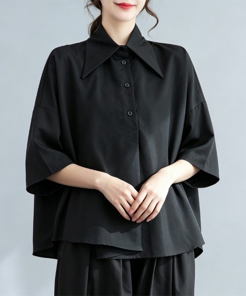 ReRe(リリ)の「ビッグカラーアシンメトリー半袖シャツブラウス(シャツ/ブラウス・レディース・ブラック/ホワイト・MEDIUM/X-LARGE/LARGE)」の13枚目の写真