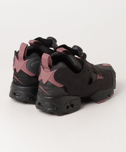 Reebok（リーボック）の「Reebok/リーボック INSTAPUMP FURY 94（スニーカー・レディース・ブラック・23cm/24cm/26.5cm/27.5cm）」の2枚目の写真