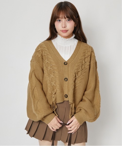 GORGE（ゴージ）の「レースアップ ケーブルニットカーディガン｜全4色（カーディガン/ボレロ・レディース・チャコール/ベージュ/アイボリー/ボルドー・F）」の15枚目の写真