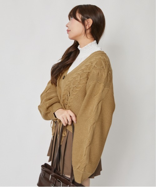GORGE（ゴージ）の「レースアップ ケーブルニットカーディガン｜全4色（カーディガン/ボレロ・レディース・チャコール/ベージュ/アイボリー/ボルドー・F）」の16枚目の写真