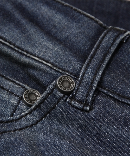 REAL CUBE(リアルキューブ)の「REAL CUBE リラックスモダールスキニーデニム(デニムパンツ・レディース・ネイビー/ブルー系その他/ブルー・38/40/36)」の8枚目の写真